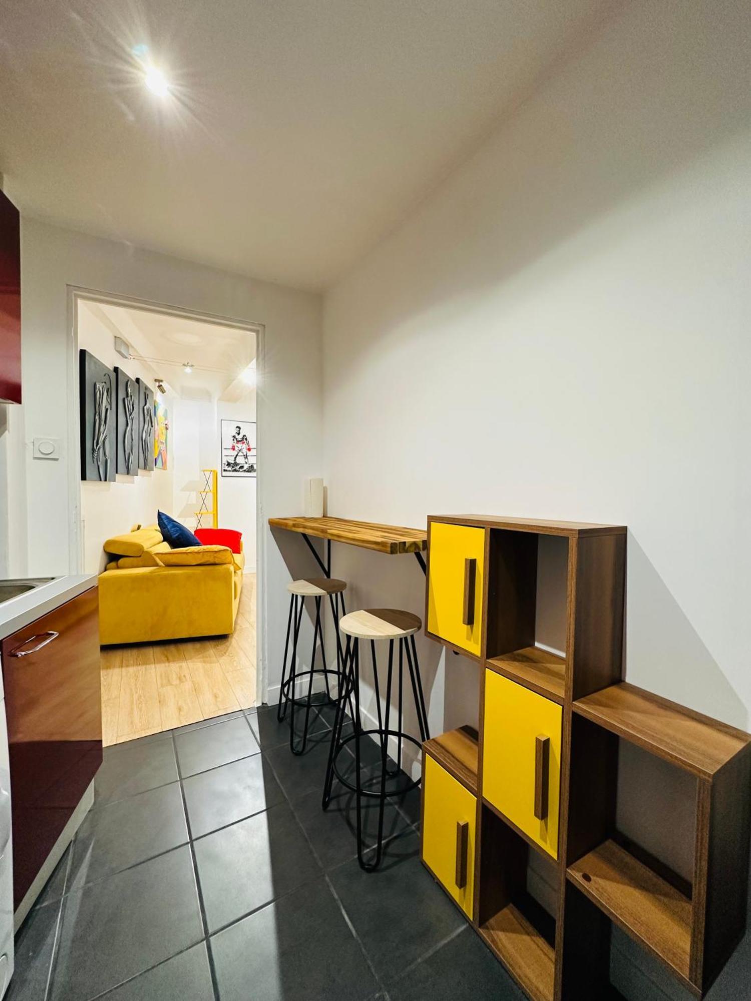 Pop Appart Appartement Artiste Configure En Galerie Dart A 200 M Du Centre Ville Avec Parking Prive Et Securise Gratuit Dans Copropriete Avignon Exteriér fotografie