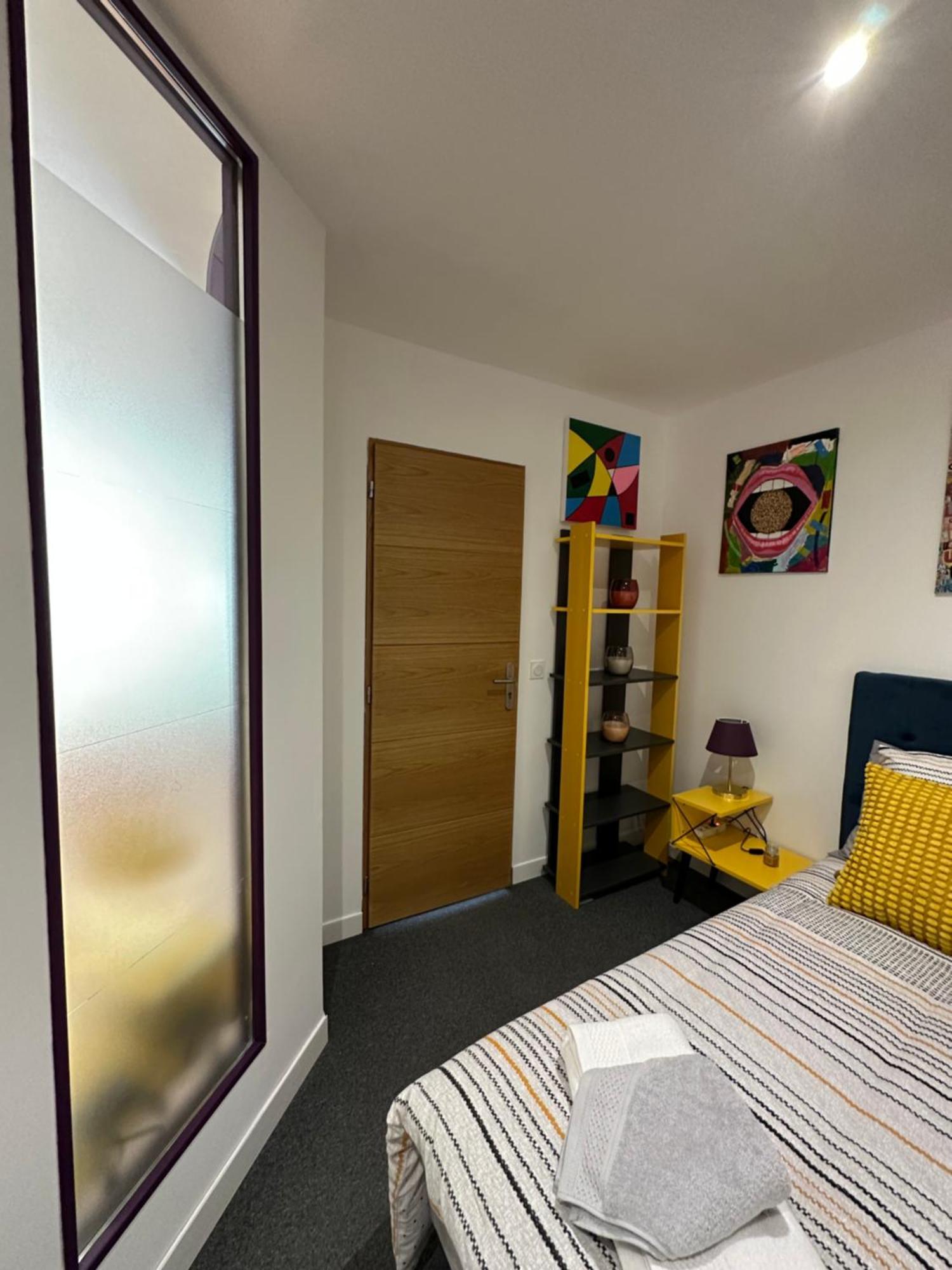 Pop Appart Appartement Artiste Configure En Galerie Dart A 200 M Du Centre Ville Avec Parking Prive Et Securise Gratuit Dans Copropriete Avignon Exteriér fotografie